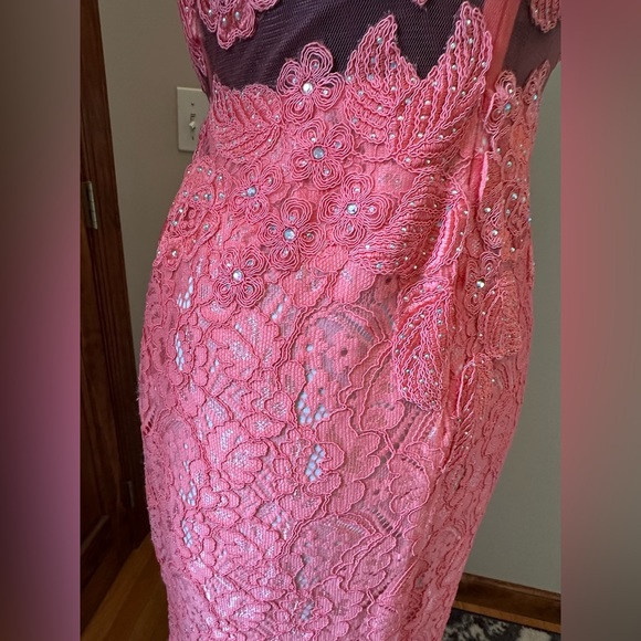Coral sequin Aspeed prom gown - Picture 11 of 17